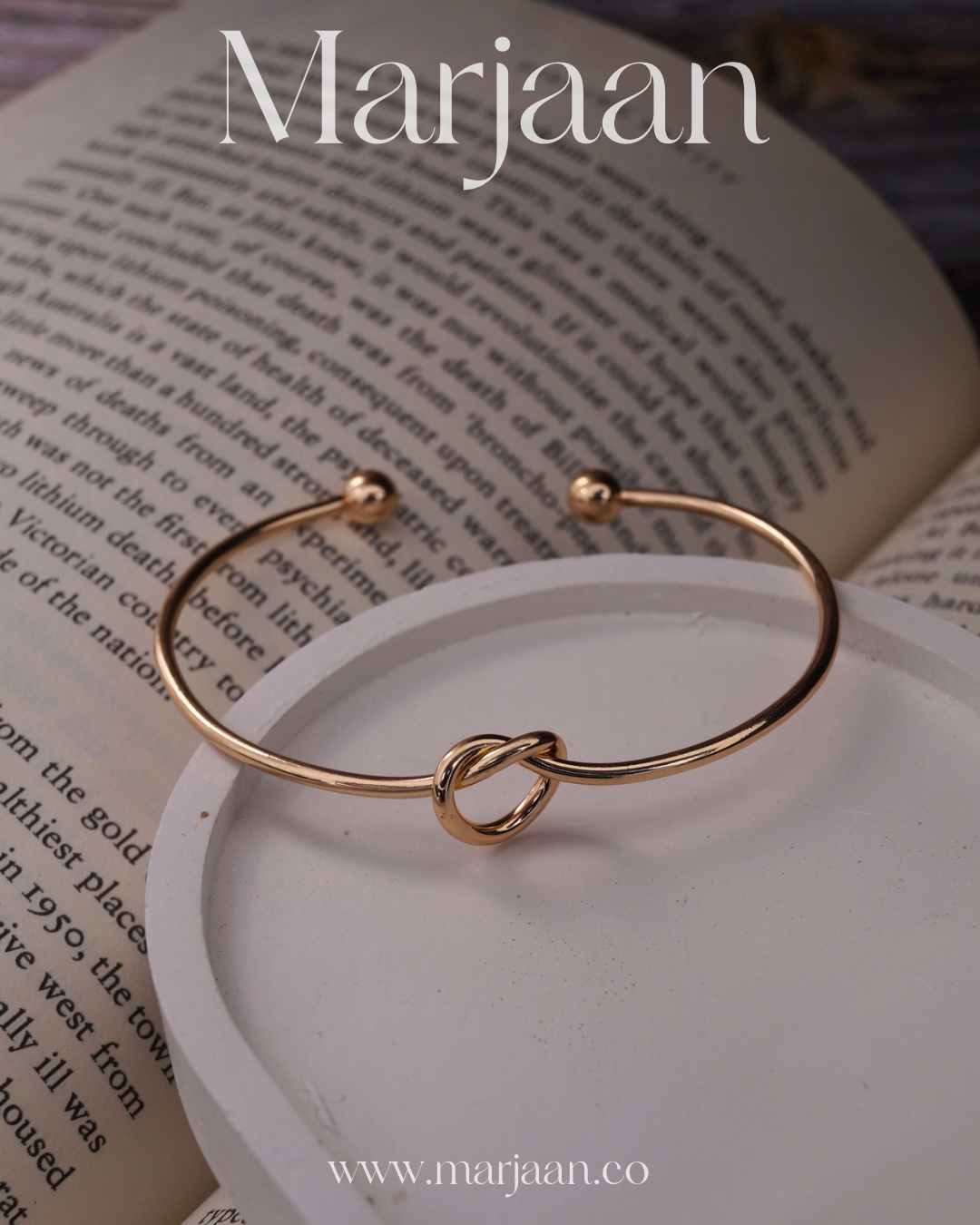 Knot Cuff (Gold)