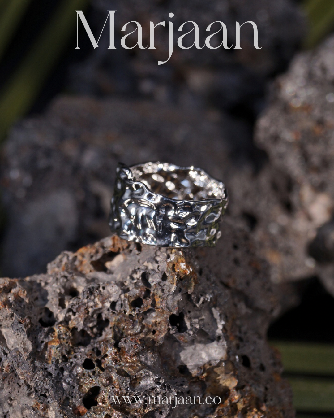 Statement Textured Band (Silver)