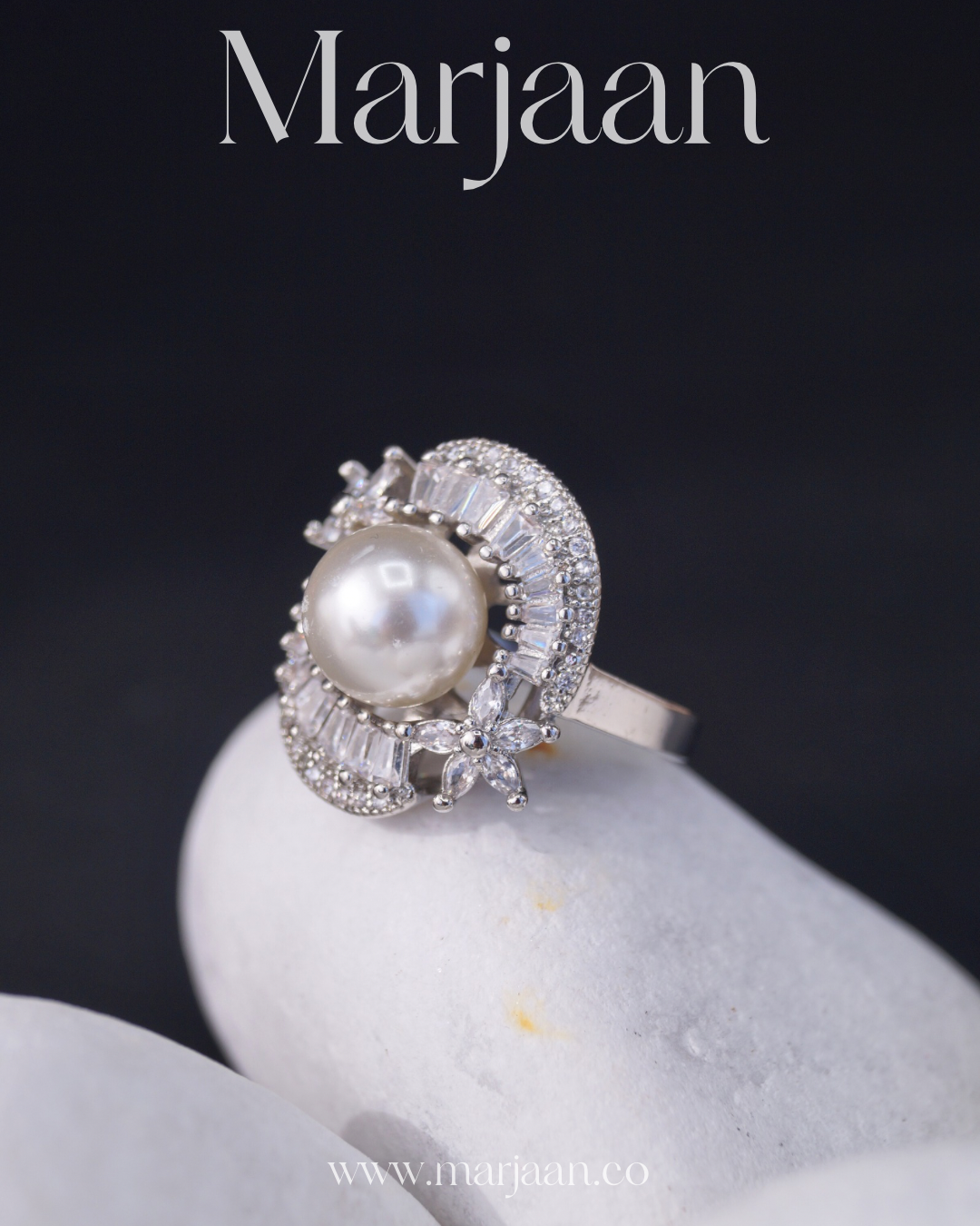Noxé Pearl Ring
