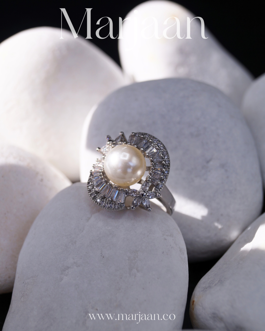 Noxé Pearl Ring