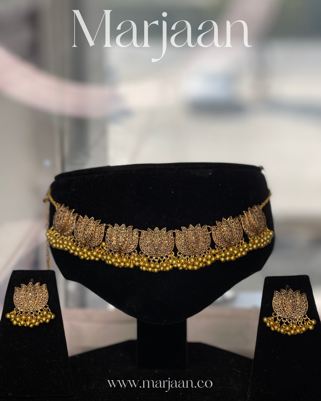 Lotus Choker