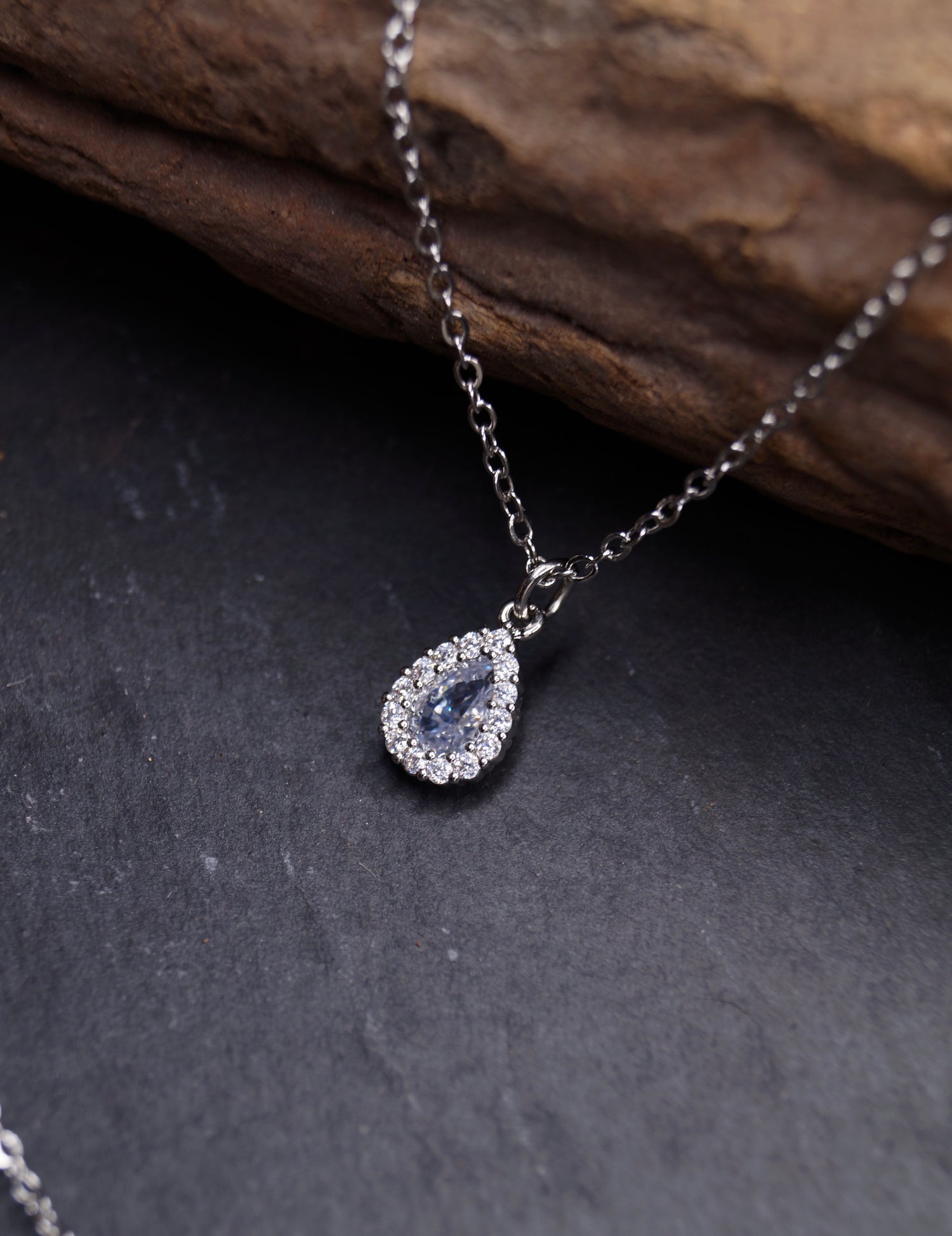 Pendants/Necklaces