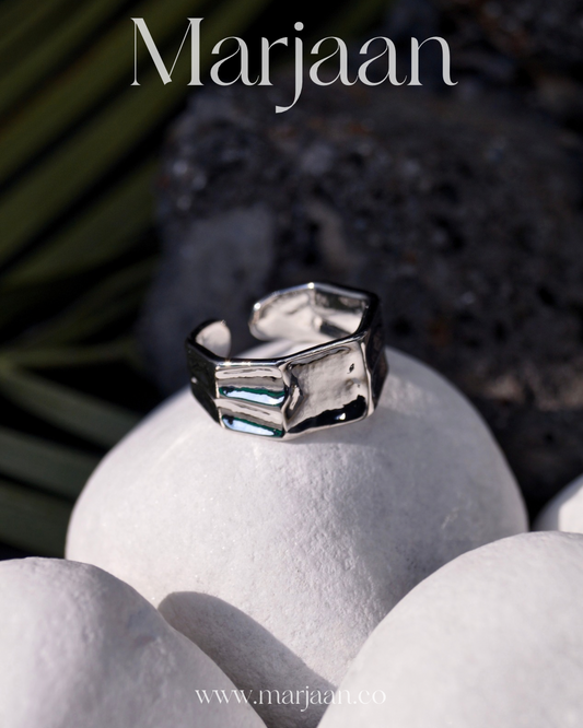 Minimal Sculpted Band