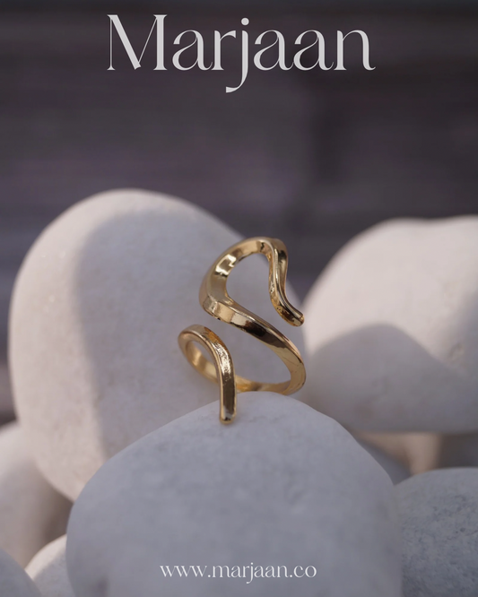 Fluid Twist Ring