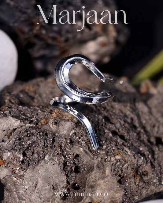 Fluid Twist Ring