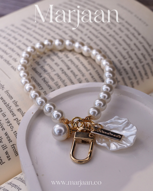 Daisy Pearl Keychain